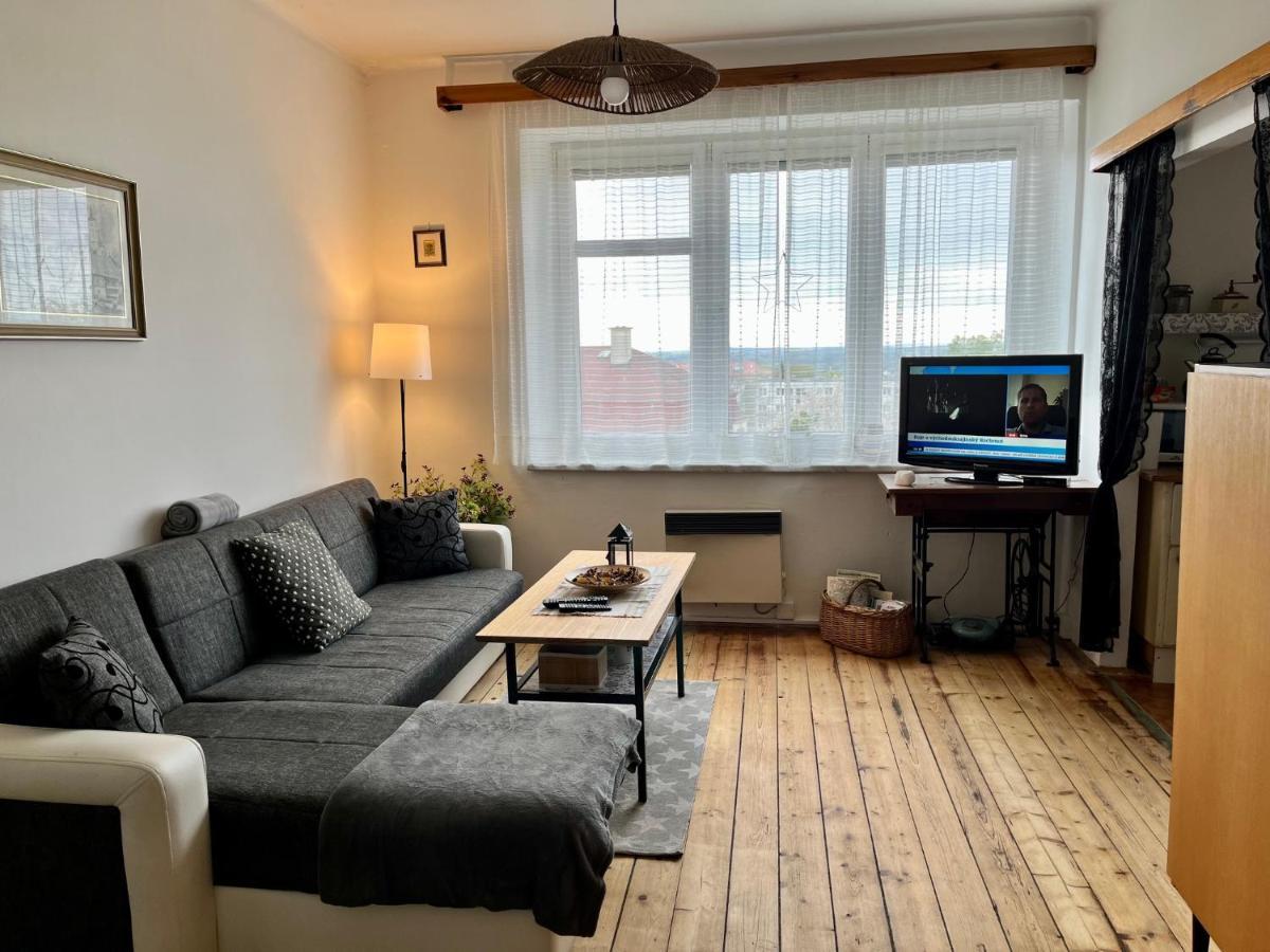 Apartmán Slunny Byt S Krasnym Vyhledem Nové Město nad Metují Exteriér fotografie